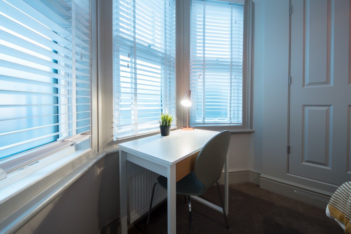 Flat Wokingham Road in Reading