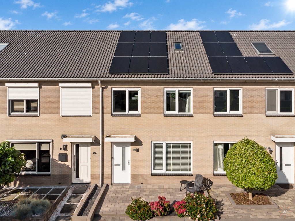 Huis Haagwinde 38 in Urk