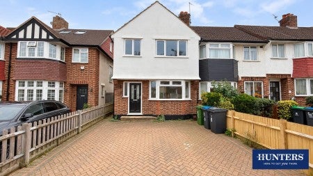 House Hughenden Road in Greater London