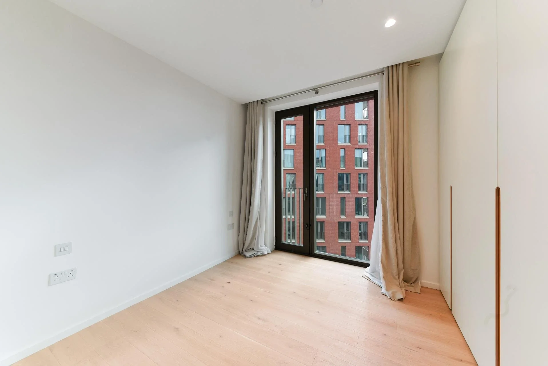 Flat Pentonville Road in Greater London