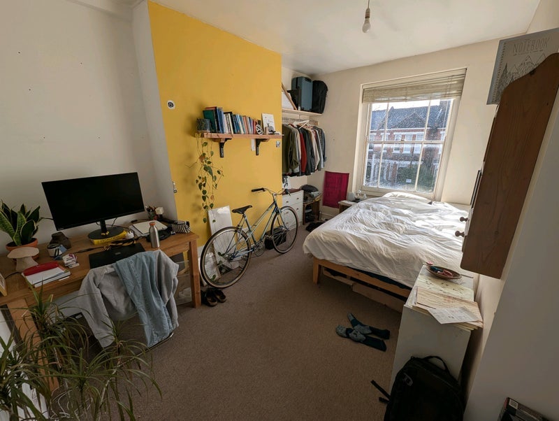 Room Parkholme Road in Greater London