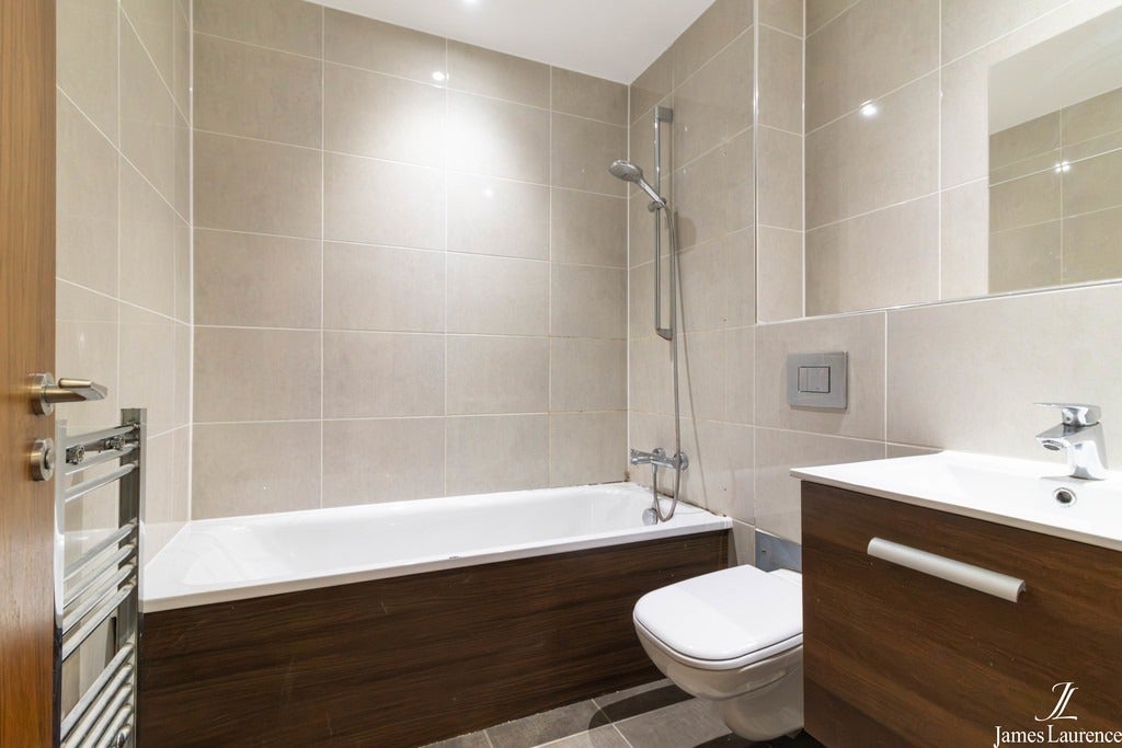 Flat Hagley Road in Birmingham