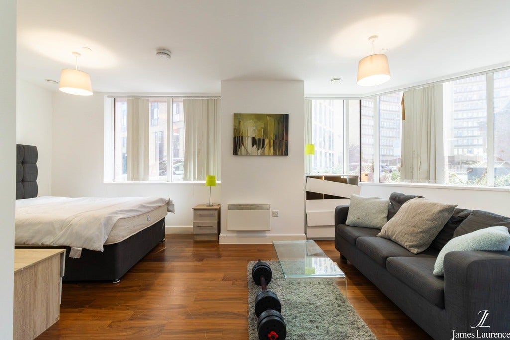 Flat Hagley Road in Birmingham