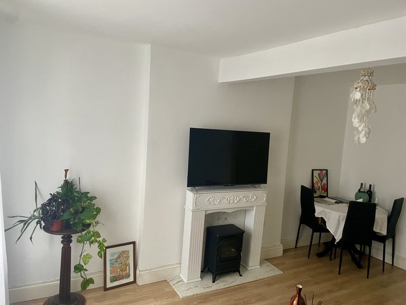 Room Westbourne Park Road in City of Westminster