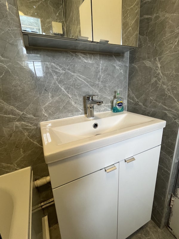 Room Beccles Street in Greater London