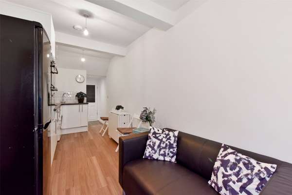 Room Meadow View in Marlow Bottom