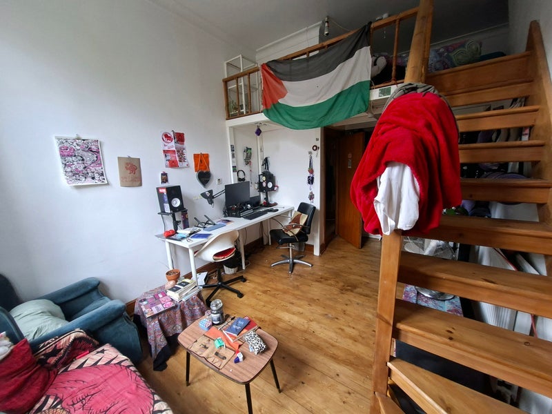 Room Clarence Road in Greater London