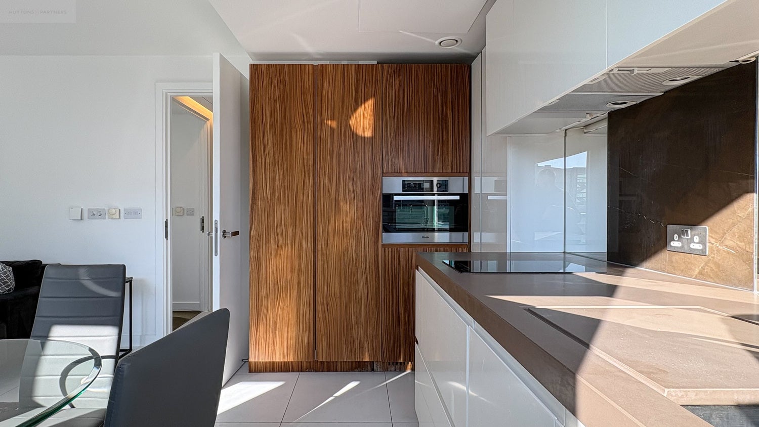 Flat Longford Street in Greater London