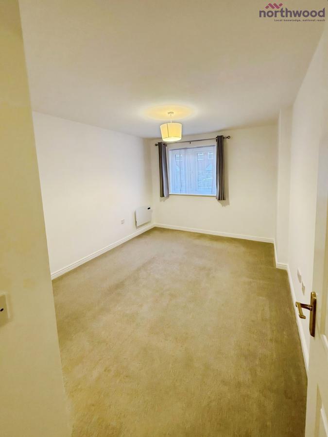 Flat Chadwick Way in Southampton