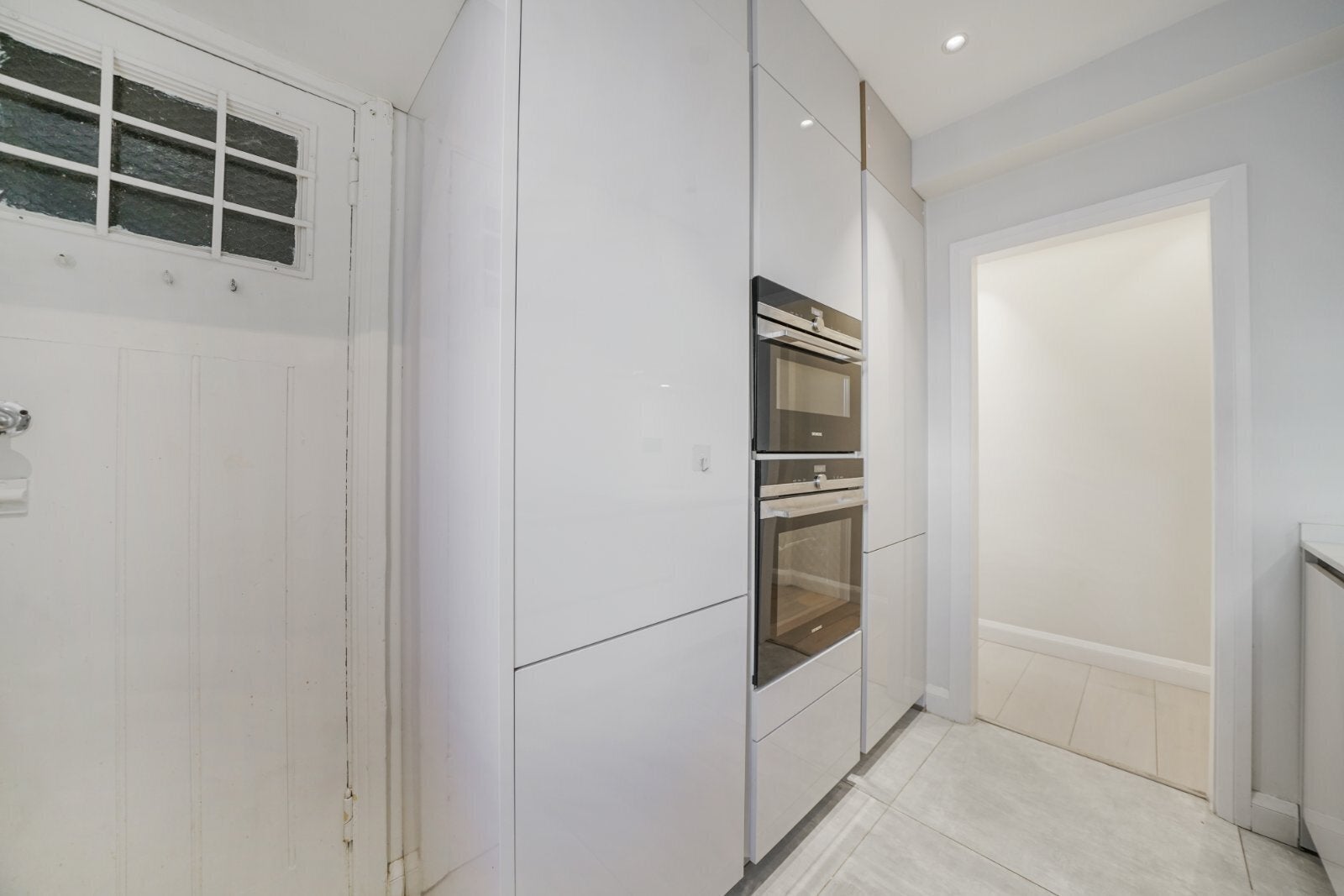 Flat Marylebone Road in City of Westminster