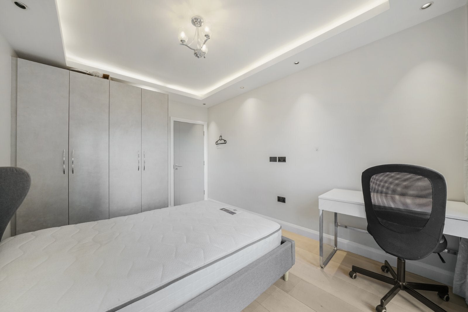 Flat Marylebone Road in City of Westminster