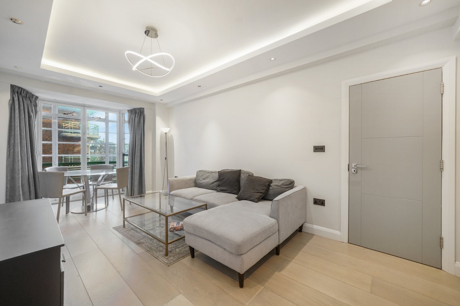 Flat Marylebone Road in City of Westminster