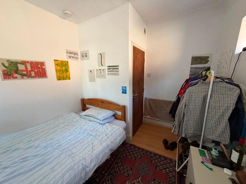 Room Brockley Road in Greater London