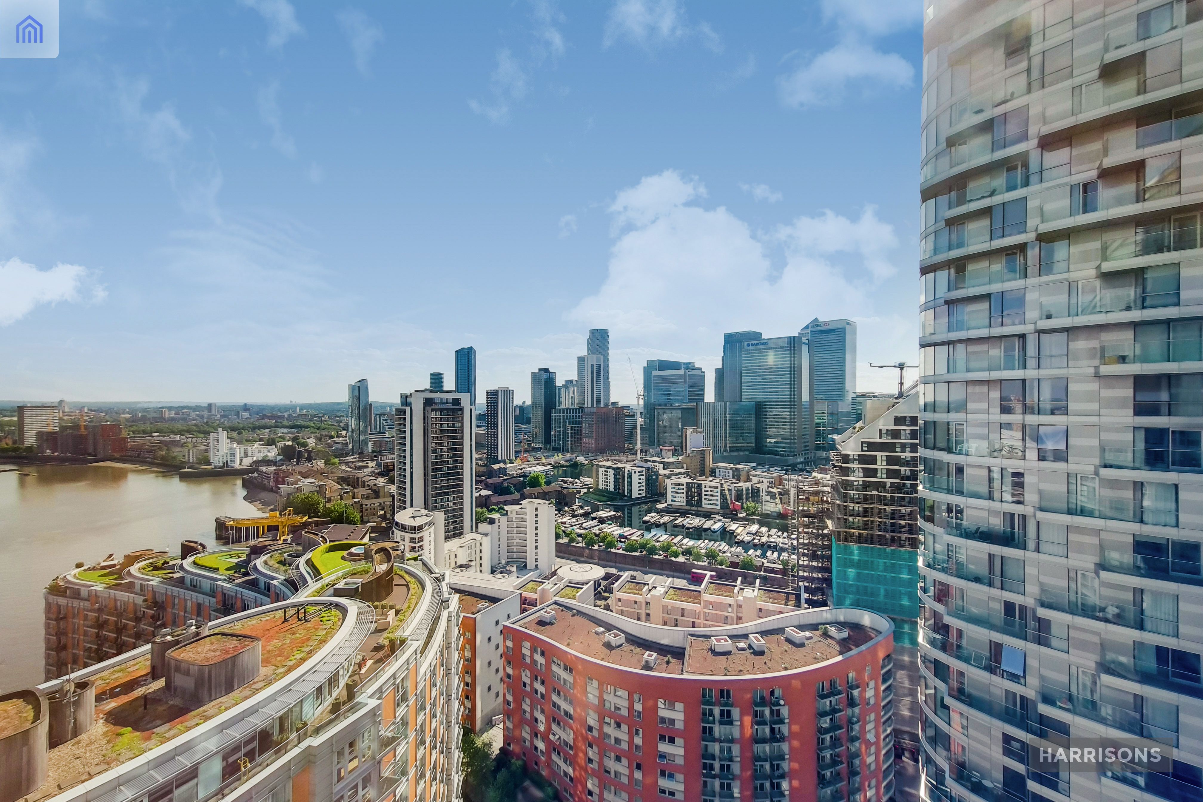 Flat Fairmont Avenue in Greater London