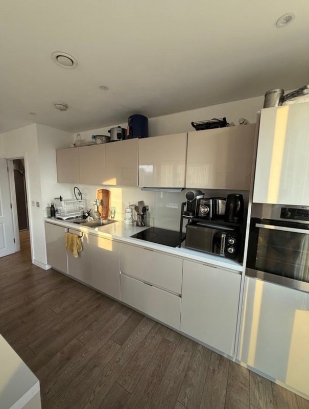 Flat Cording Street in Greater London