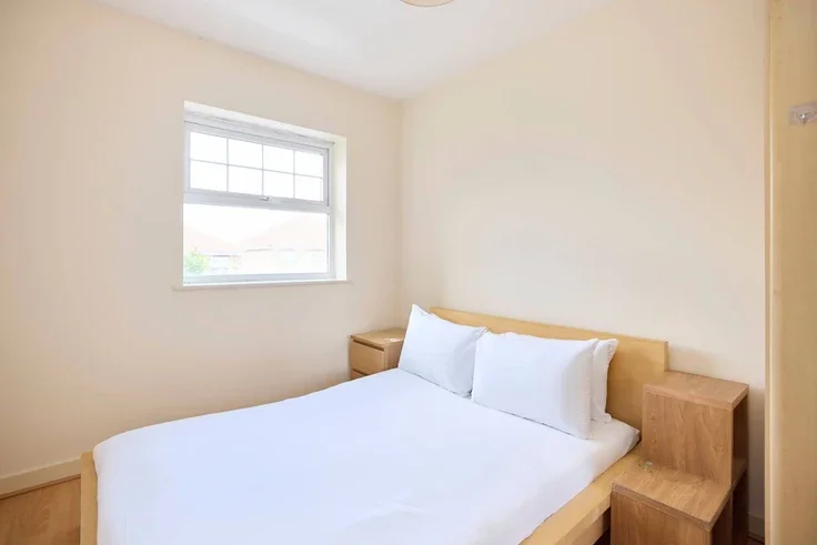 Flat Butler Close in Greater London