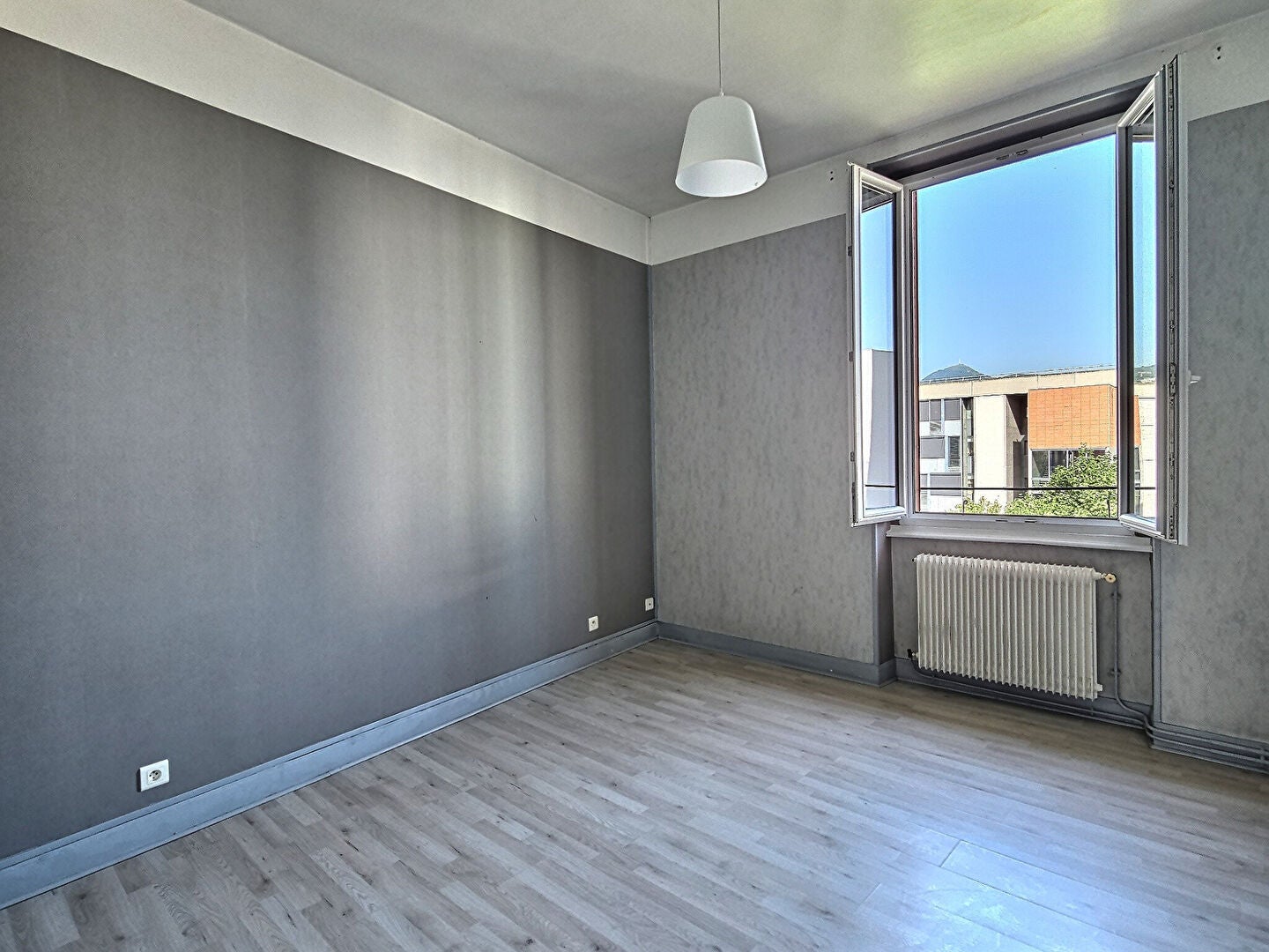 Flat Avenue Léon Blum in Clermont-Ferrand