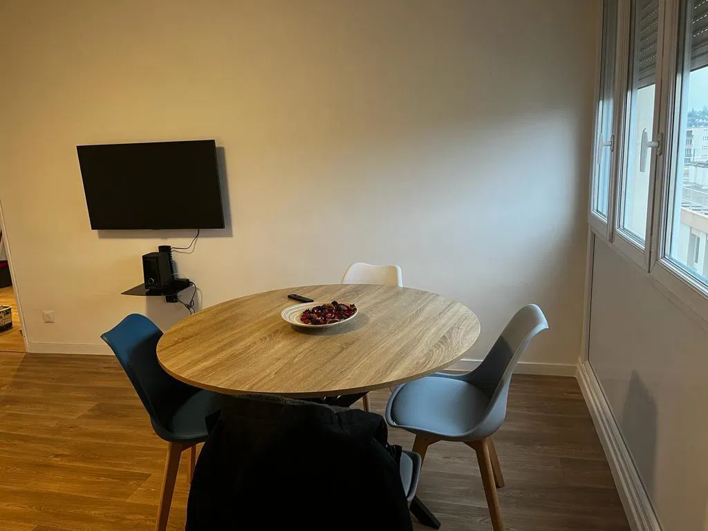 Room Rue de Lille in Mantes-la-Ville