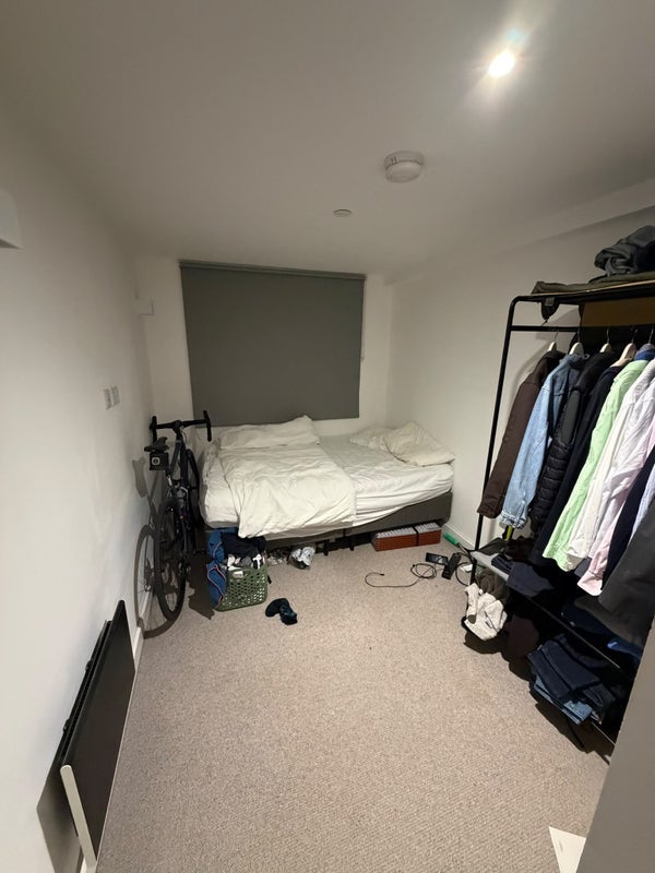 Room Spinners Way in Manchester