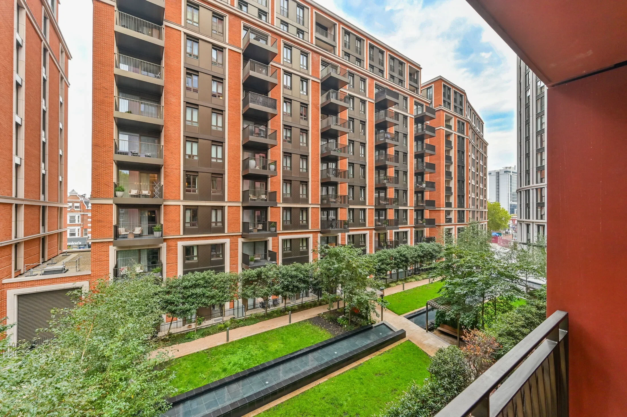 Flat Princess Louise Close in City of Westminster