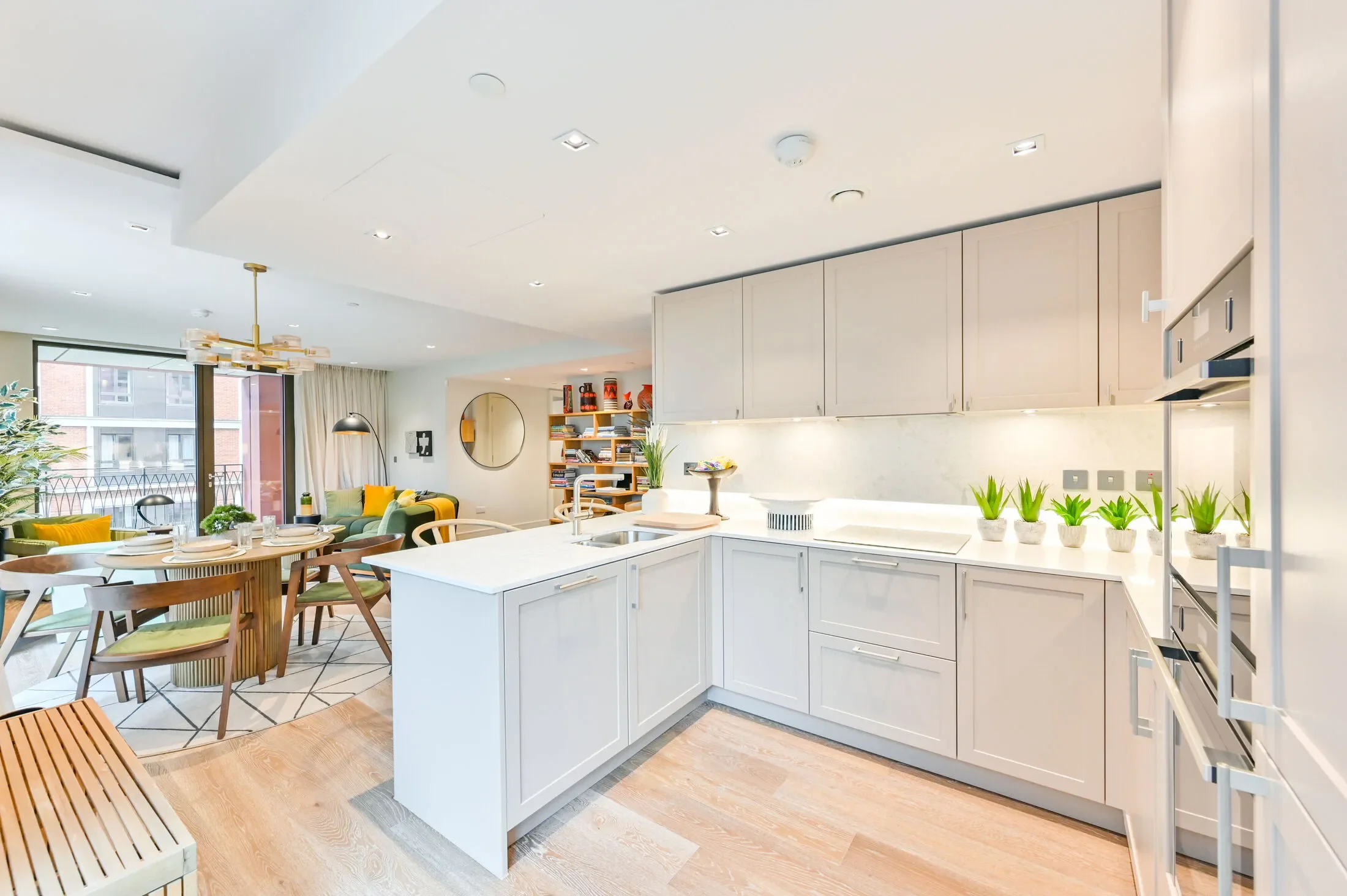 Flat Princess Louise Close in City of Westminster