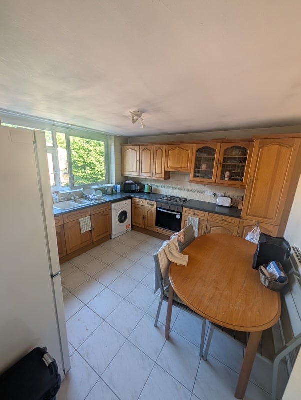 Room Siward Road in Greater London