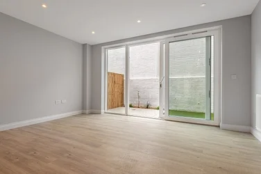 House Wells Walk in Greater London