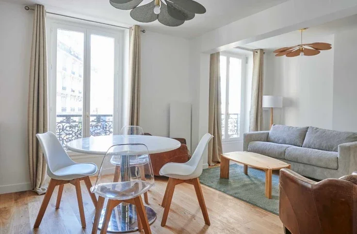Appartement Rue d'Orsel à Paris