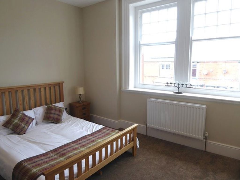Flat Victoria Road in Barrow-in-Furness