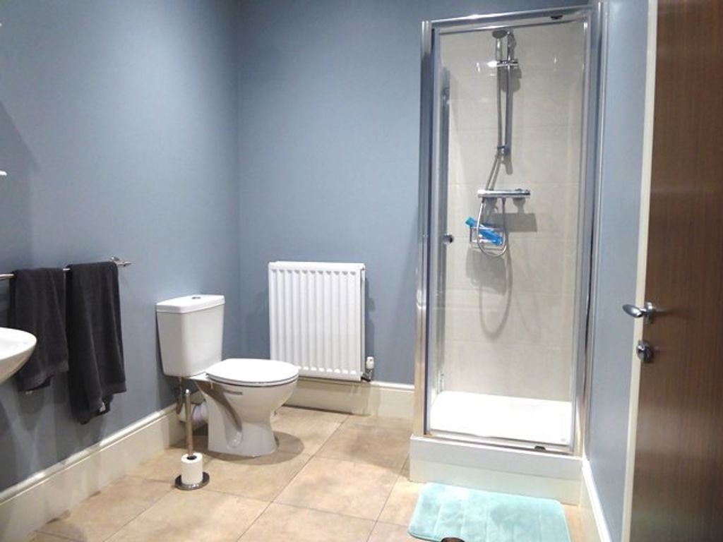 Flat Victoria Road in Barrow-in-Furness