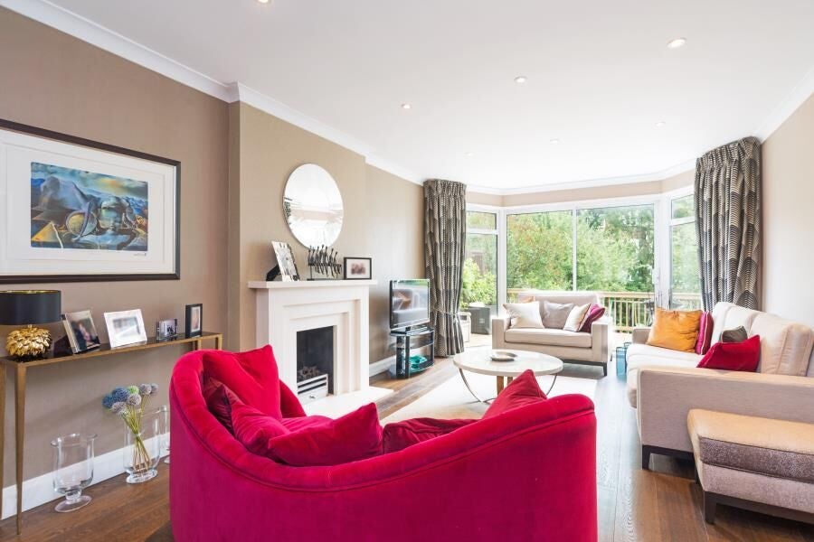 House Charter Way in Greater London