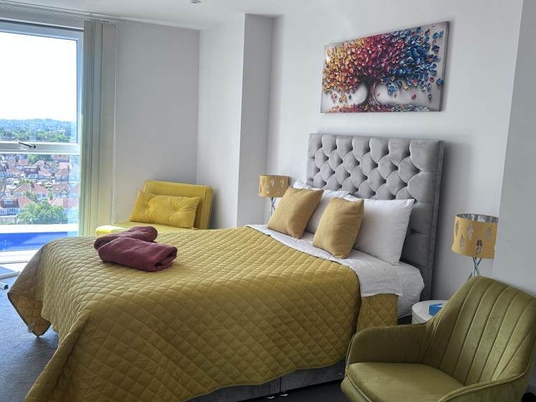 Flat The Hyde in Greater London