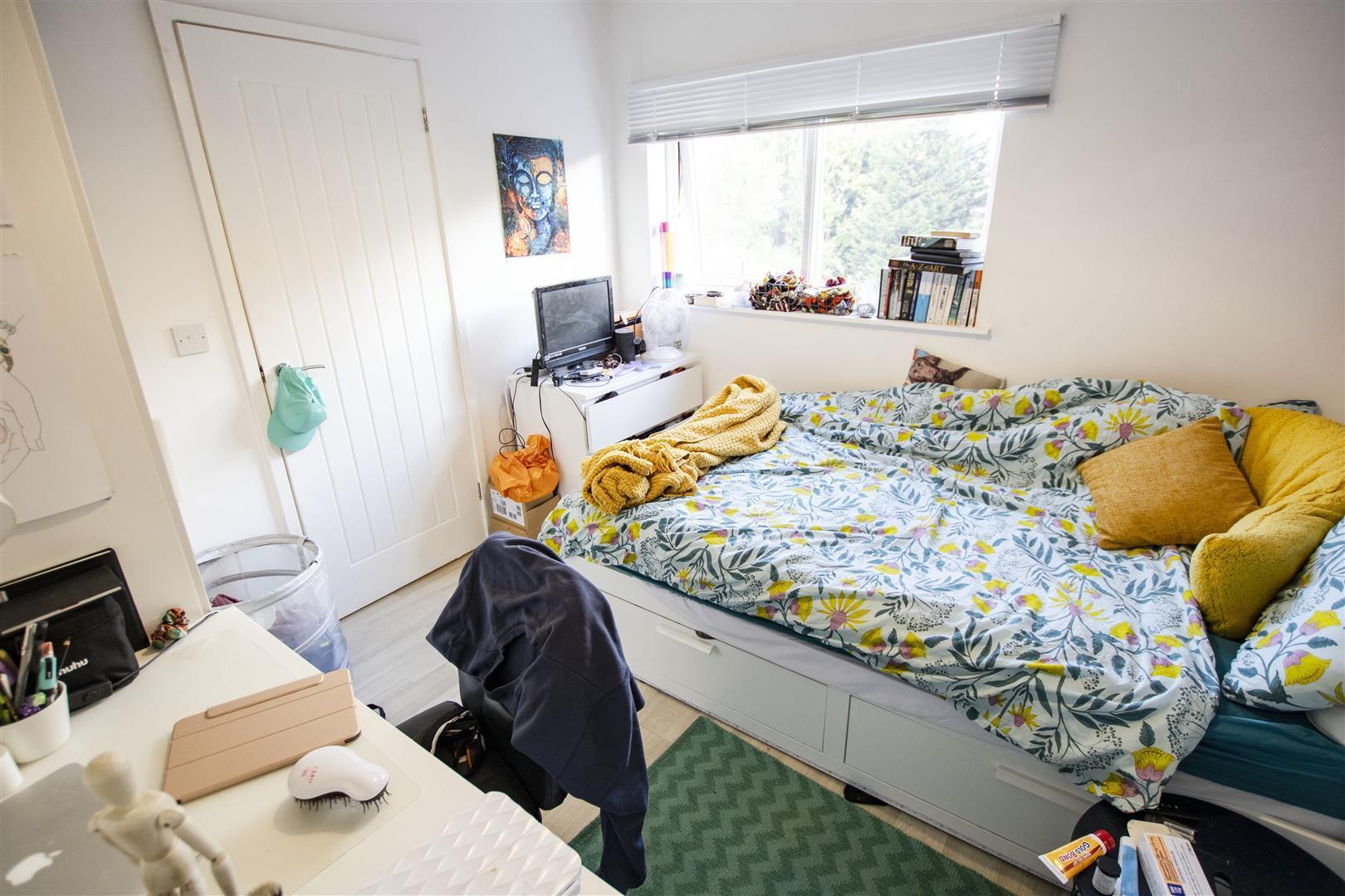 Flat Heeley Road in Birmingham