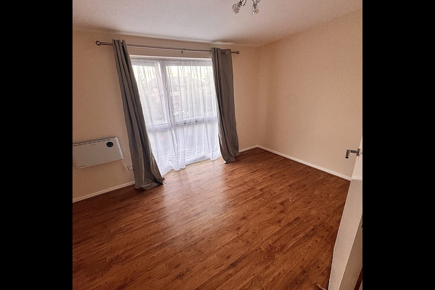 Flat Romford Road in Greater London