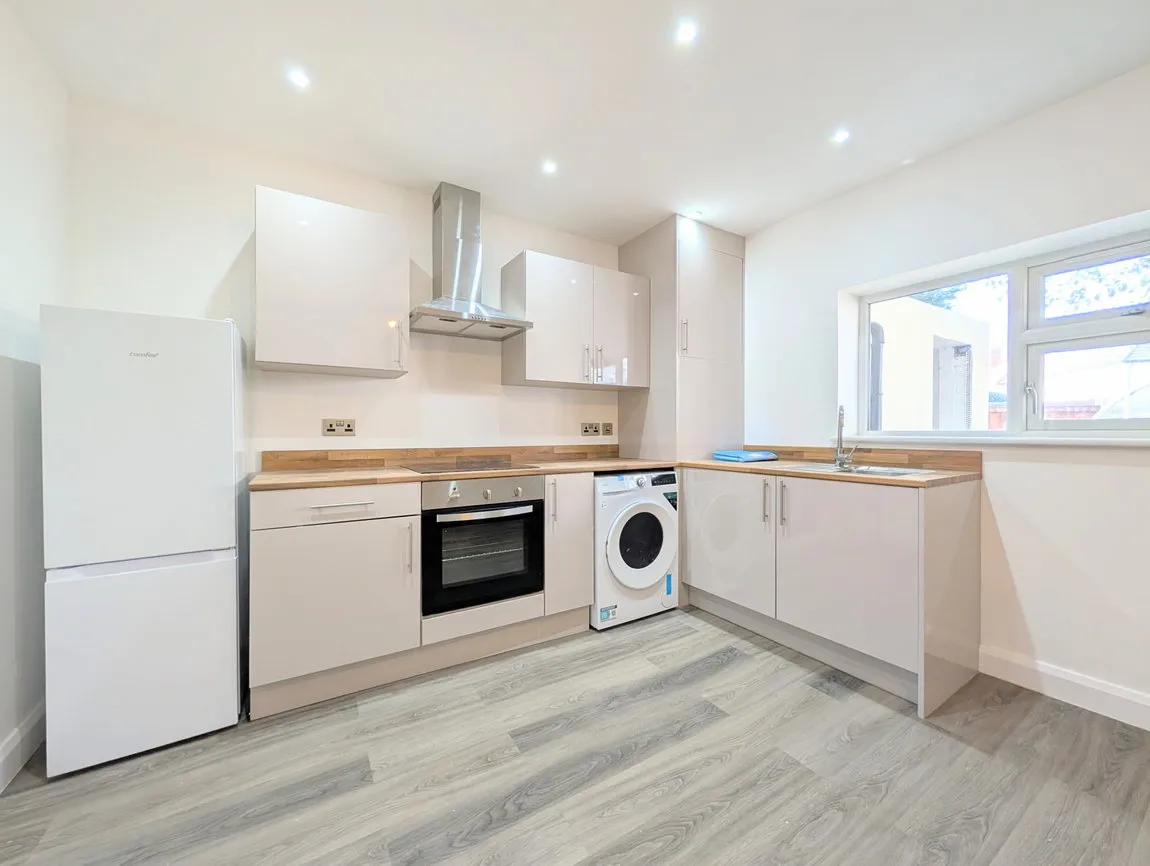 Flat Heathfield Road in Sefton
