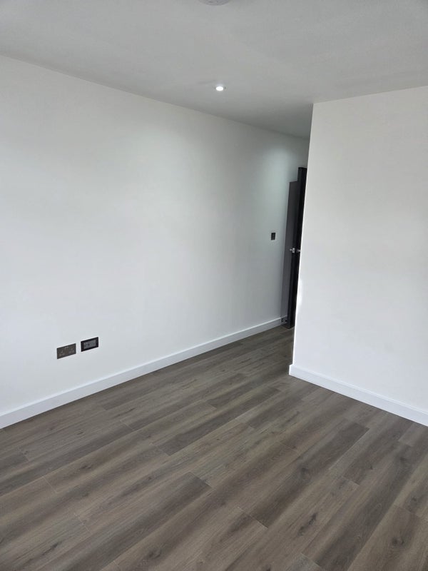 Flat Lea Bridge Road in Greater London