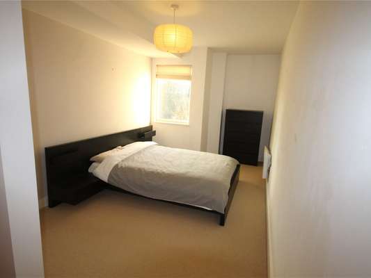 Flat Riverside Place in Cambridge