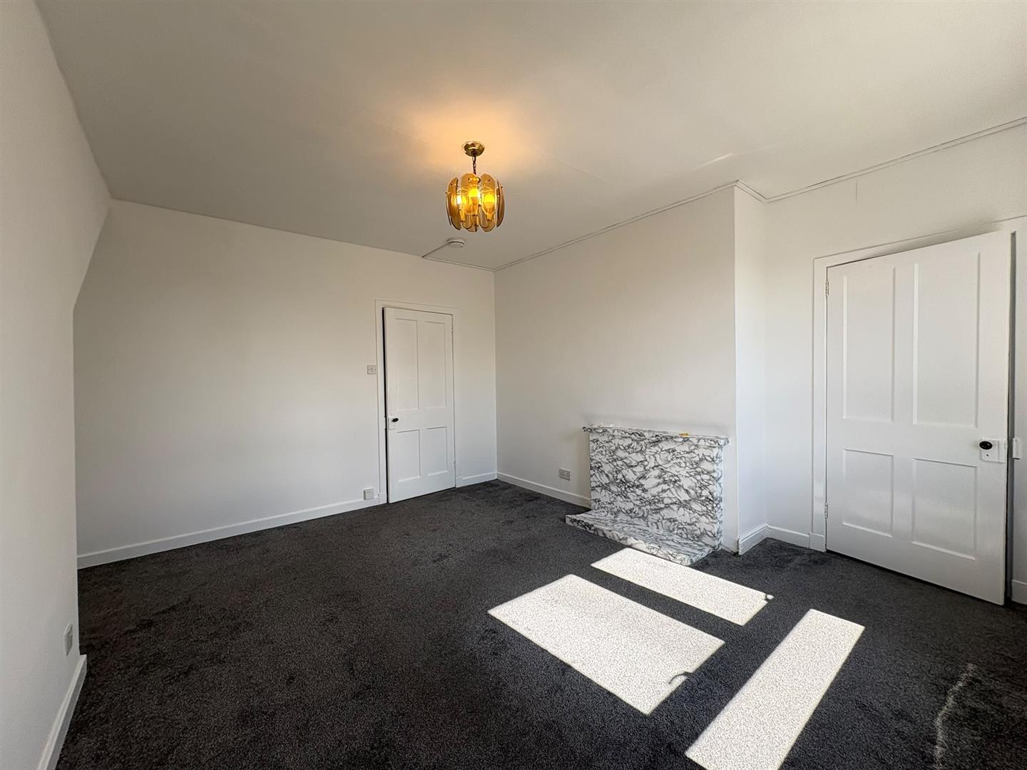 Flat Kincardine Road in Crieff