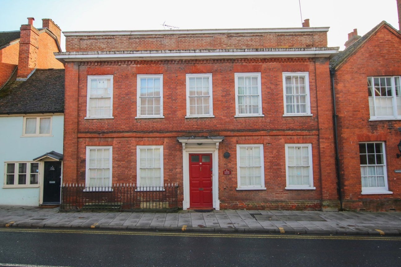 House Biscoe Way in Wokingham