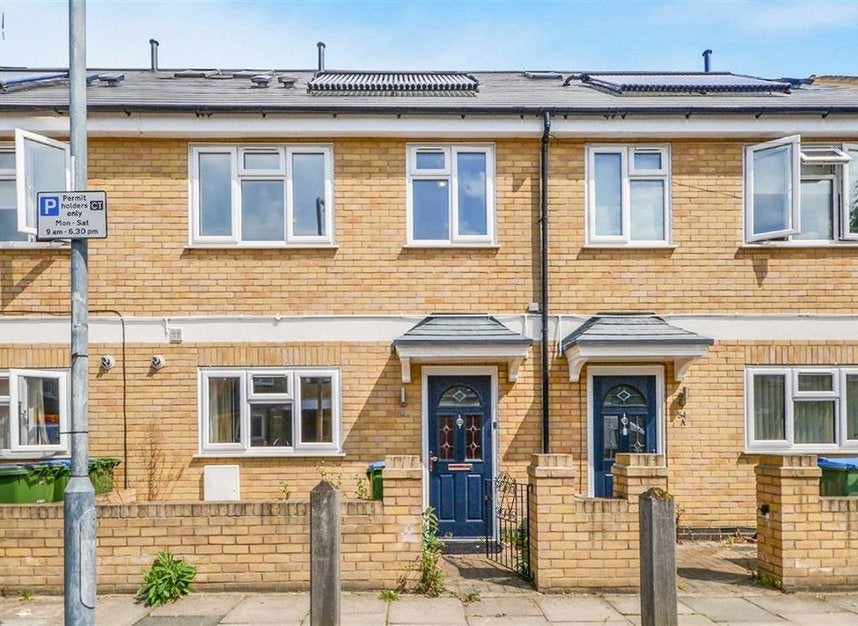 House Lenthorp Road in Greater London