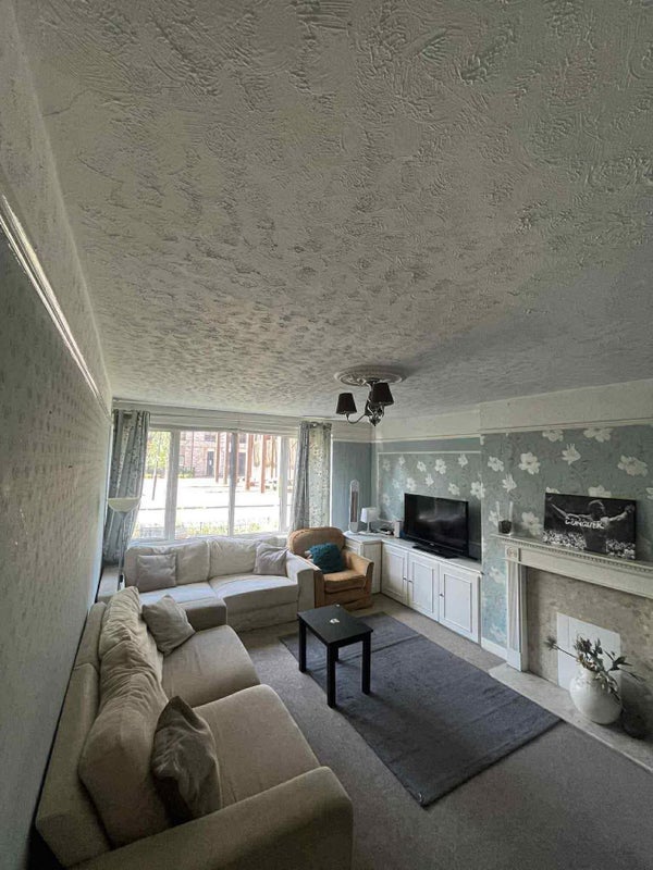 Room Clarence Crescent in Greater London