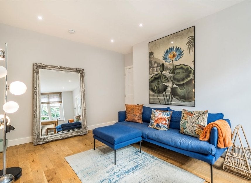 Flat Flaxman Terrace in Greater London