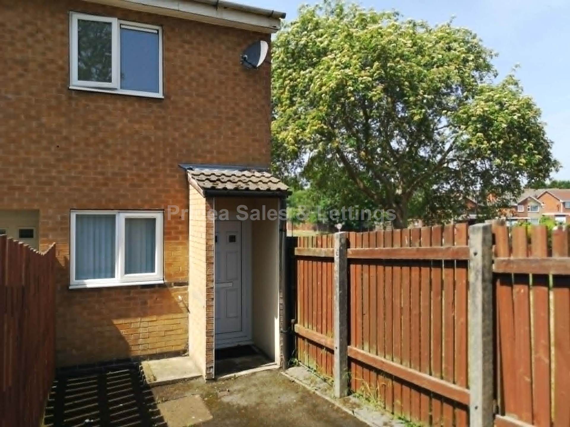 Flat Helmsdale Gardens in Nottingham