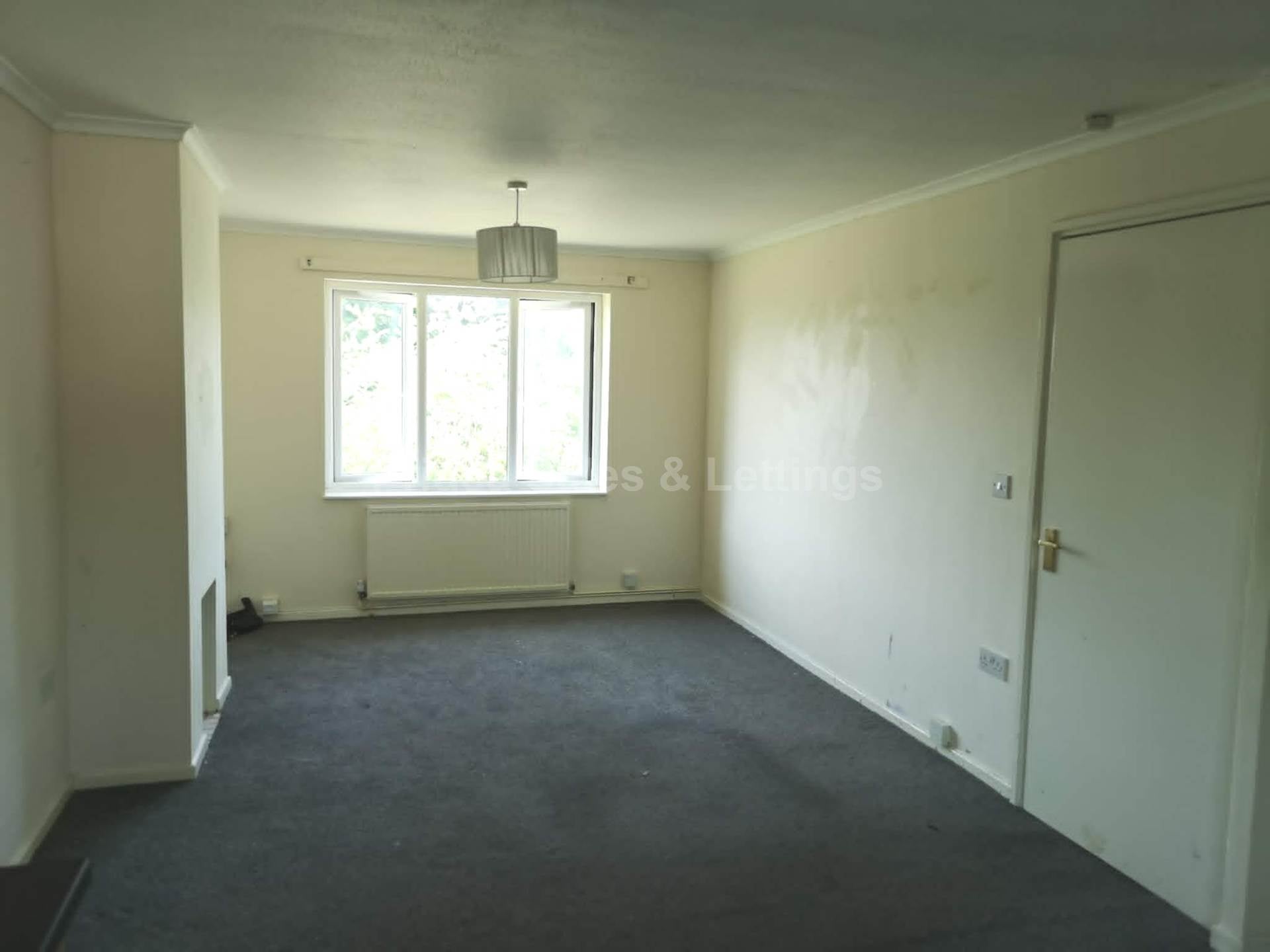 Flat Helmsdale Gardens in Nottingham