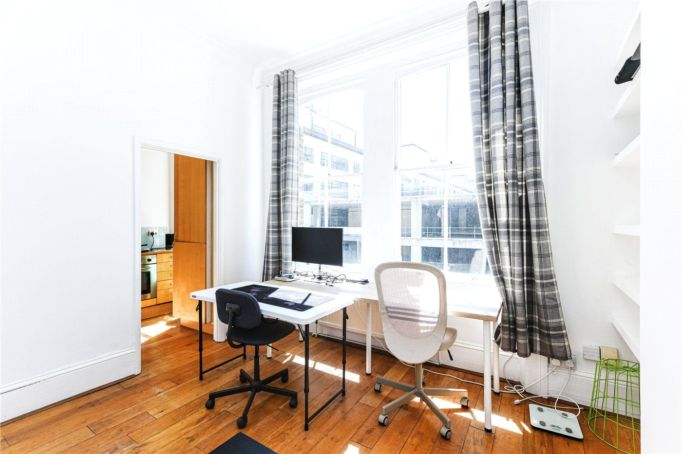 Flat Farringdon Road in Greater London