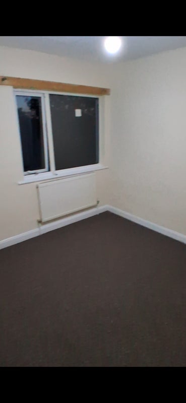Room Pearson Avenue in Coventry
