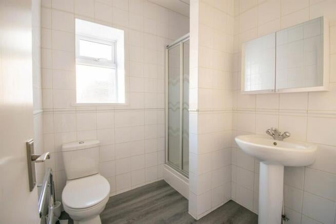 Flat Eskdale Terrace in Newcastle upon Tyne