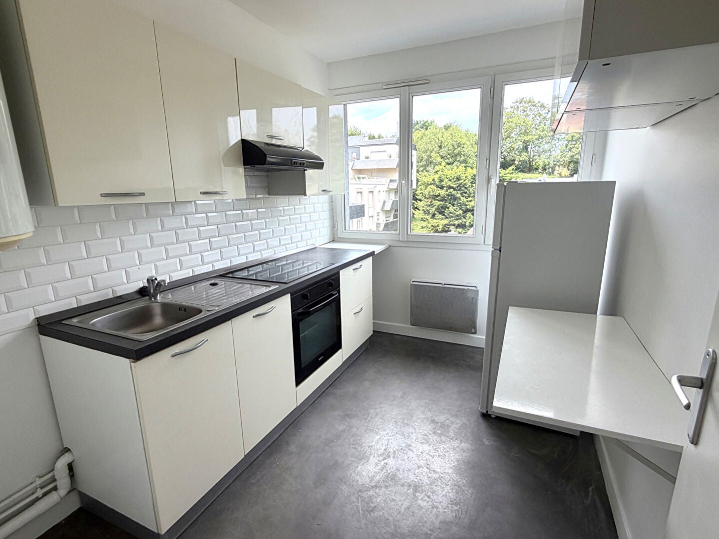 Flat Avenue Georges Clemenceau in Caen