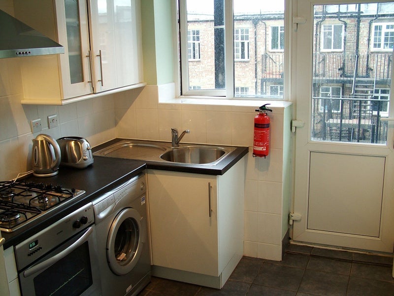 Room Frognal Court in Greater London