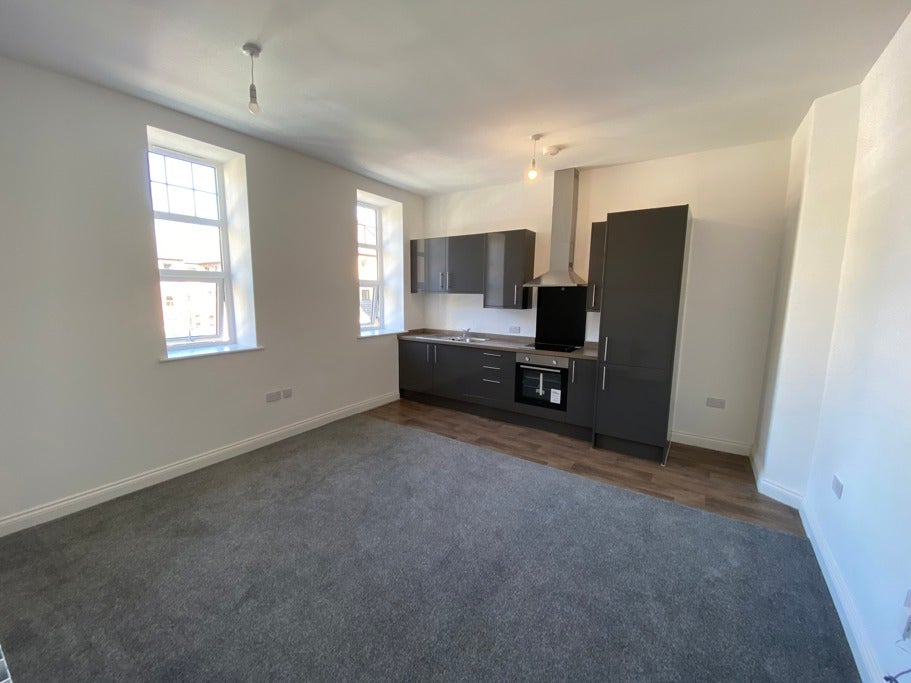 Flat Woodlands Village in Wakefield